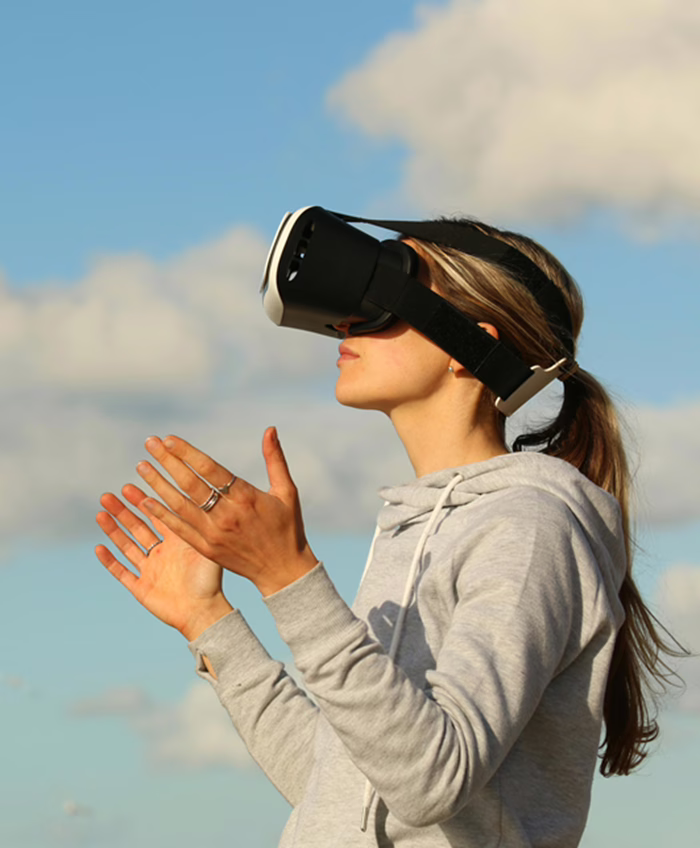 MWD-Lady-and-Technology