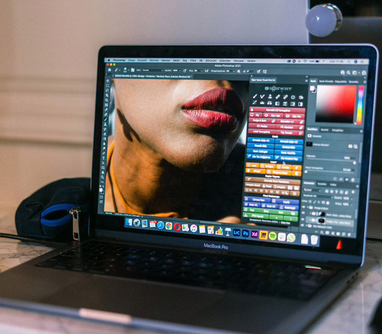 Diseño Creativo MWD en Portátil