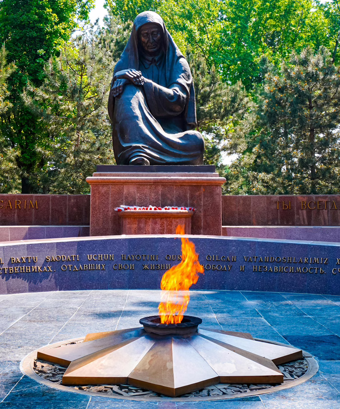 MWD - Femme du Monument